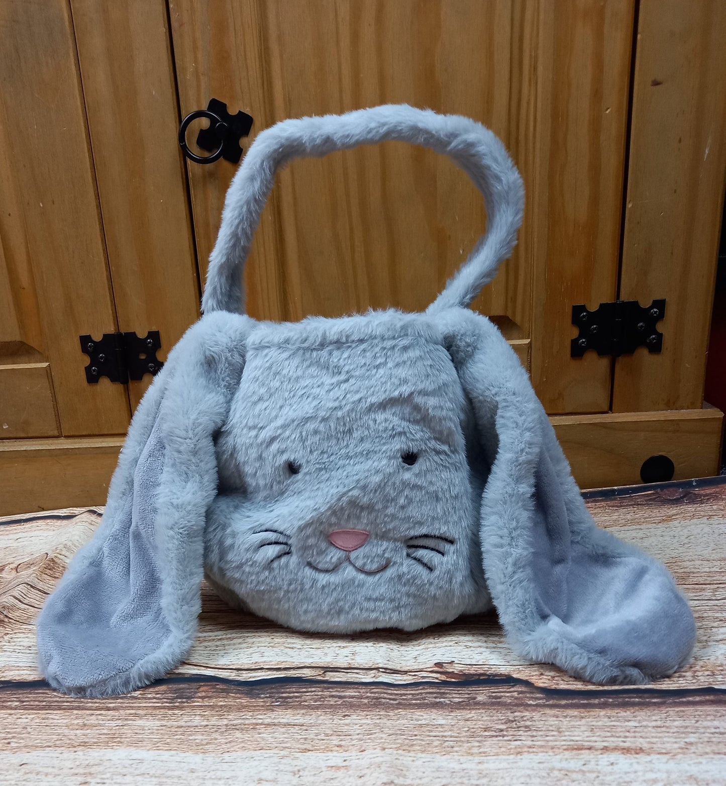 Personalised Easter Basket, Rabbit bag, Easter egg hunt accessory, Character basket, plush fabric rabbit, Personalised gift