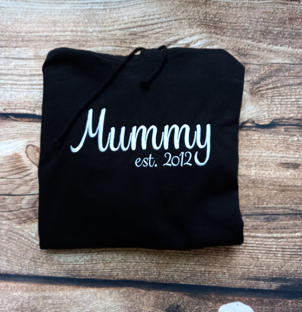 Mummy hoody, mum hoodie, mothers day gift, mama clothes, casual wear, embroidered mummy hoody/sweater, gift for mum, customised clothing