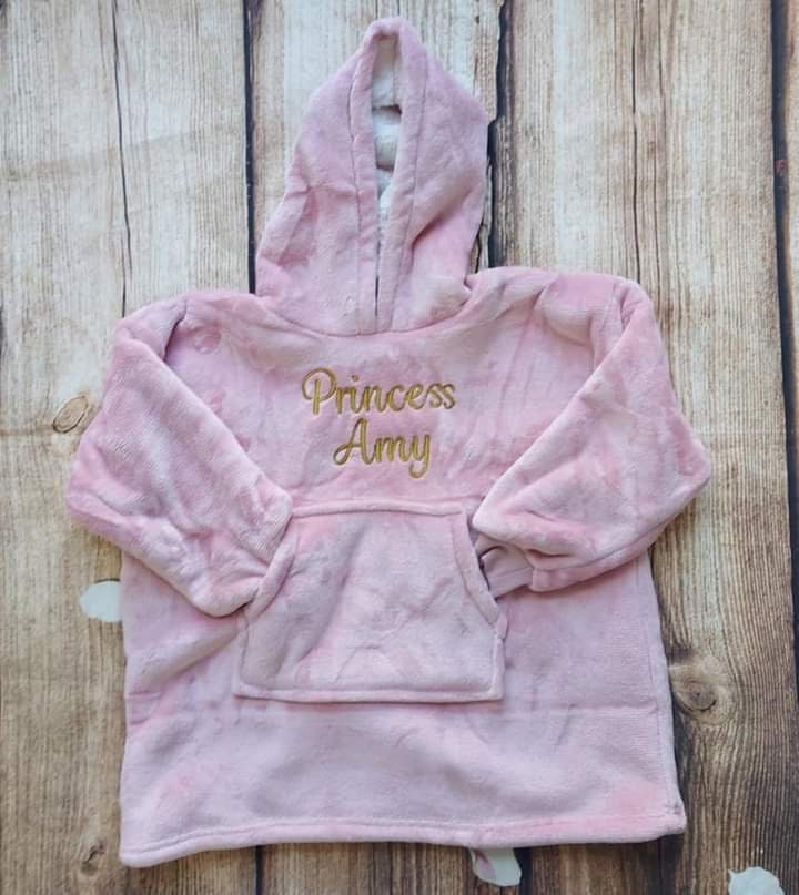 Over sized hooded blanket with arms, personalised hoody blanket, embroidered wearable blanket, personalised gift, adult and child, mini me