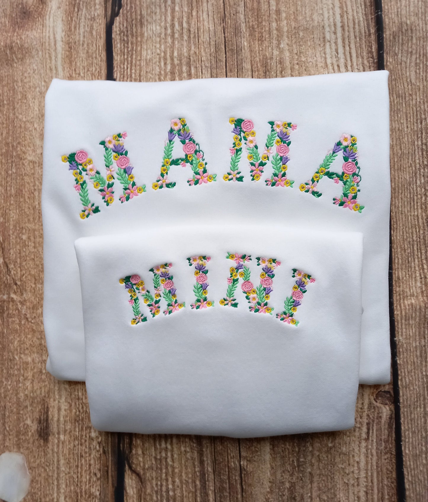 Mother and daughter matching sweatshirt, mama and mini embroidered jumpers, Adult and child floral sweater, mini me clothing